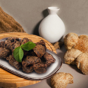 Vegan Monkey Mushroom and Pork Ribs Crisps