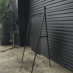 【 SHAONIANNA.TW 】極簡風金屬落地式展示牌架 吊掛告示牌架 商用標示牌立架, , large