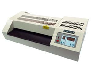 【護寶】 六滾輪A3護貝機 3306R /台 L-340