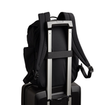 Bellroy Cinch Backpack 輕便束口開合後背包 外出包 媽媽包 禮物 送禮 推薦(黑色), , large