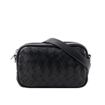 BOTTEGA VENETA Intrecciato 小牛皮編織迷你相機包/黑色, , large