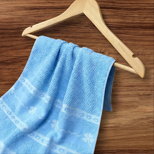 [Kaimei Cotton] MIT Taiwan-made Kaimei Exclusive Thick Antibacterial Bamboo Charcoal Bath Towel, Heart-shaped Clover Design