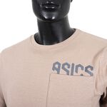 Asics 男女 大童 短袖 上衣 T恤 運動 訓練 棉質 親膚 舒適 寬鬆 口袋 奶茶 [2033B665-200], , large