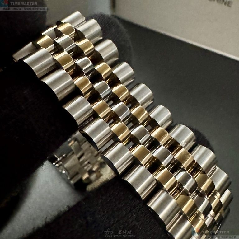 [星晴錶業]Vivienne Westwood手錶,38mm,VW30325銀白色錶面金色錶殼金銀相間精鋼錶帶款, , large