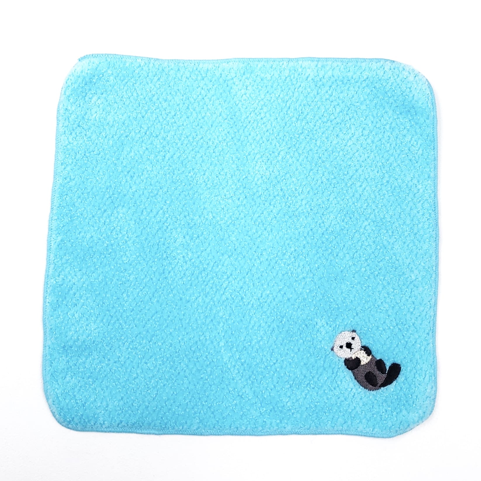 embroidered towel aquarium sea otter, , large