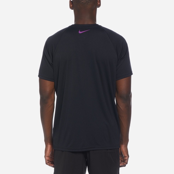 Nike Sketch 男 短袖 上衣 T恤 防曬衣 抗UV 運動 訓練 休閒 舒適 黑 [NESSD687-001], , large