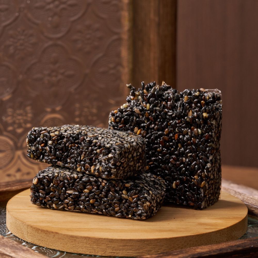 Soft Candy Gift Box (Red Skin Peanut, Sesame & Peanut Powder) | Handmade Low-Sugar Non-Sticky Traditional Sweets, Ideal Festival Gift【ChouChou Enterprise】, , large