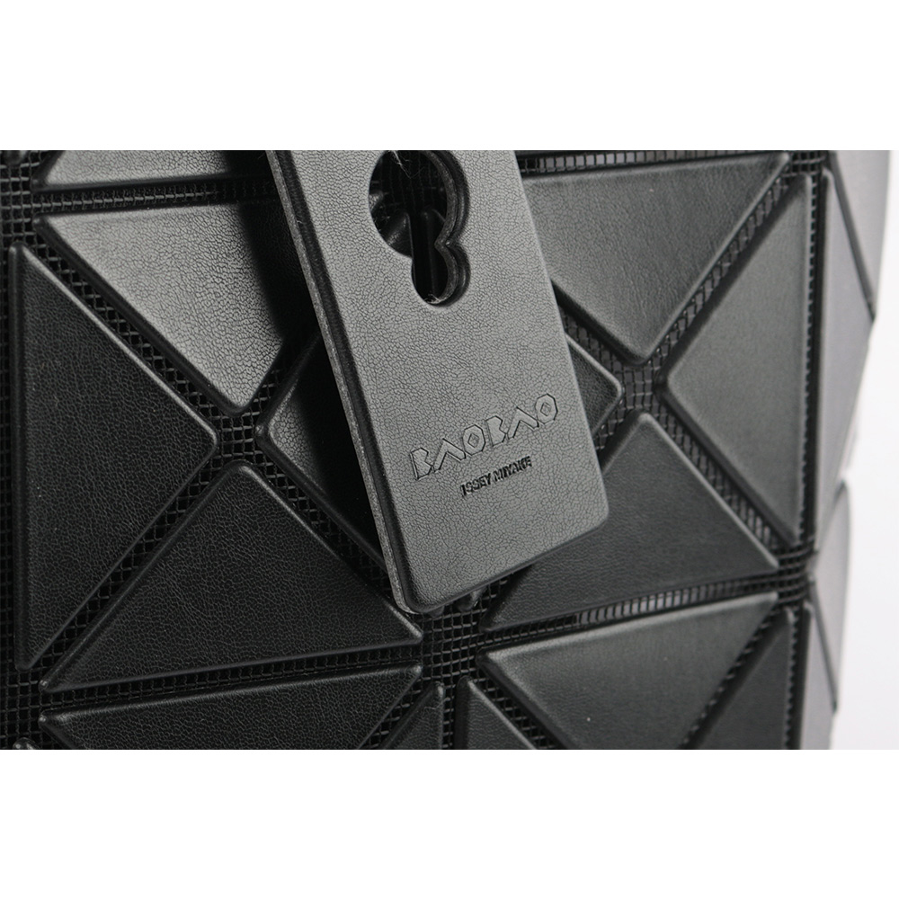 ISSEY MIYAKE BAO BAO LUCENT 8X8 啞光霧面托特包/黑色, , large