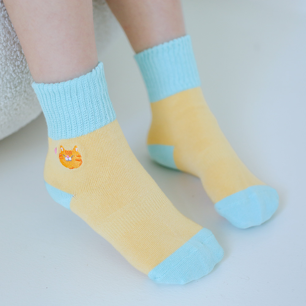 【minihope美好的親子生活】刺繡反折中筒襪3雙組-淺藍+灰+黃, , large