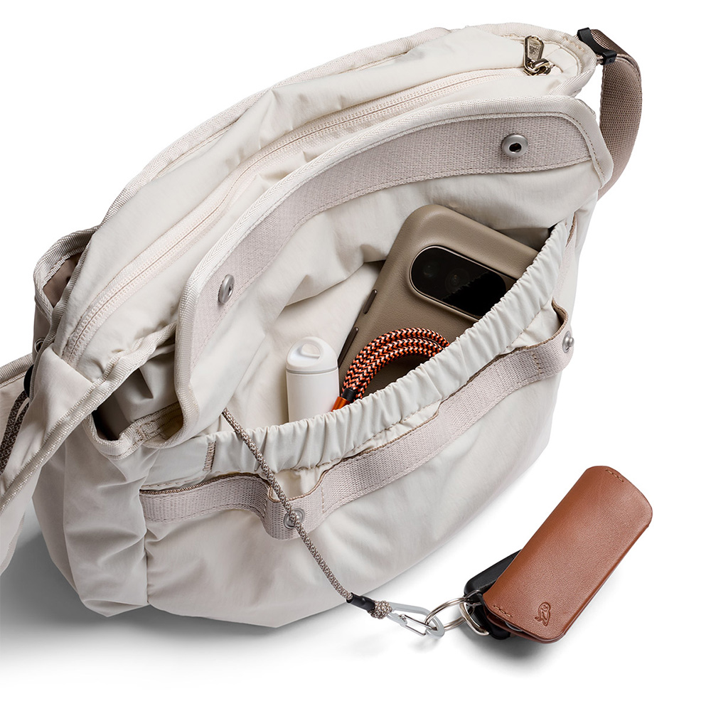 Bellroy Cinch Sling 日常輕盈側背包 斜背包 外出包 禮物 送禮 推薦(燕麥白), , large