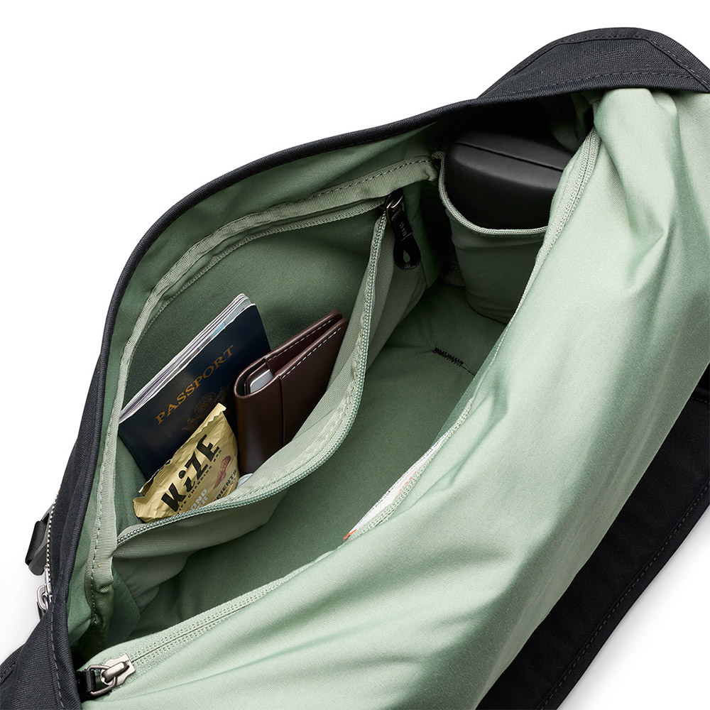 Bellroy Classic Messenger 經典郵差包 側背包 筆電包 學生書包 禮物 送禮 推薦(黑色), , large