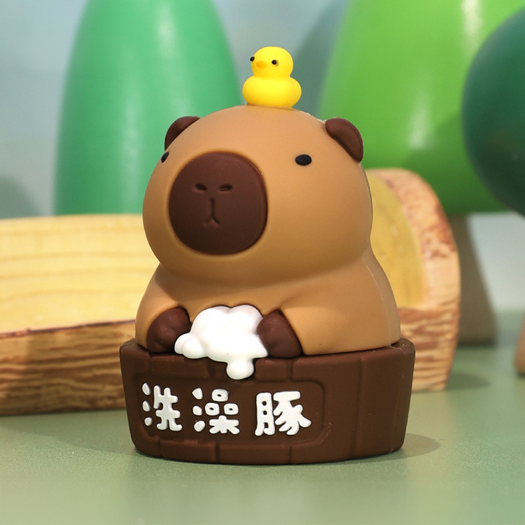 水豚公仔【4款可選】 水豚 裝飾 飾品 小廢物 PVC 擺飾 桌上裝飾 療癒小物, , large