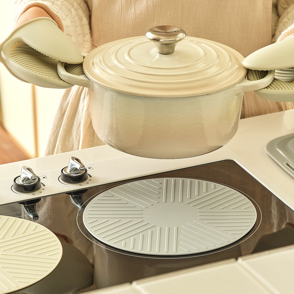 [Korean SiliPot] Platinum Silicone IH Oven Scratch-Resistant Induction Mat (Protects Induction Cookers, Kitchen Countertops, and Desktops), , large