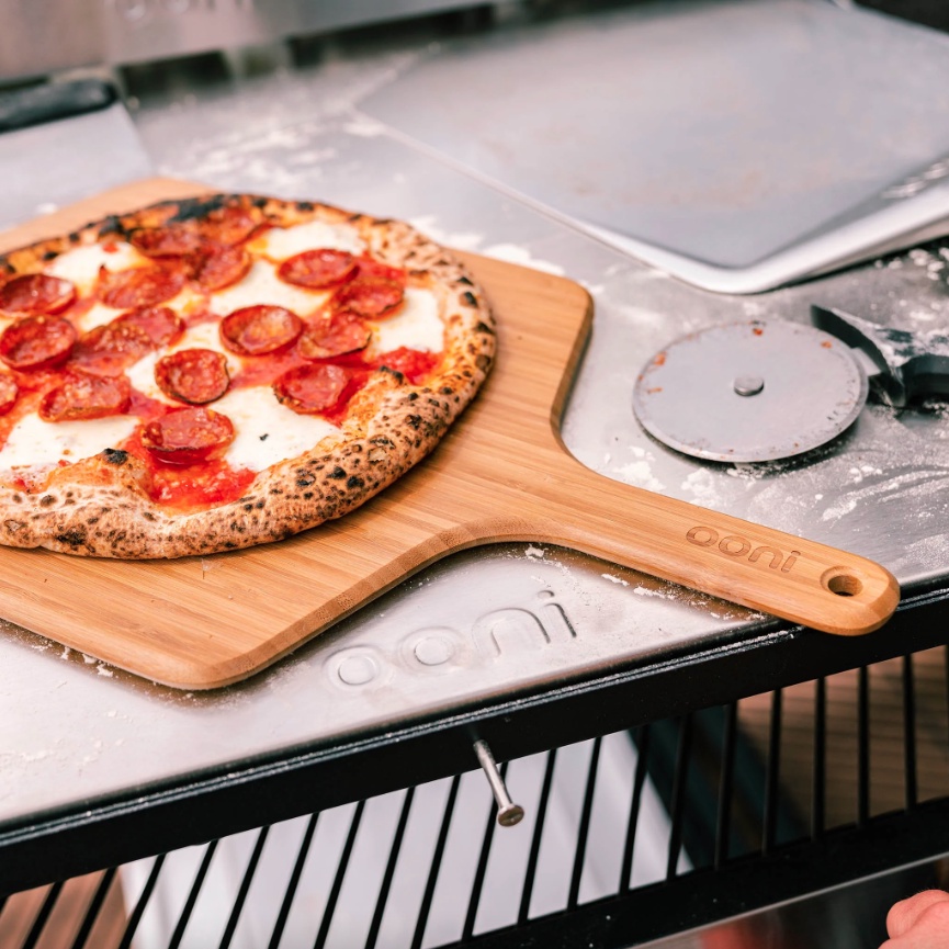 [OONI戶外窯烤爐]竹製披薩托盤12吋 Bamboo Pizza Peel Serving Board 握把托盤 上菜托盤 木質托盤 壽司/牛排/麵包/披薩木板, , large