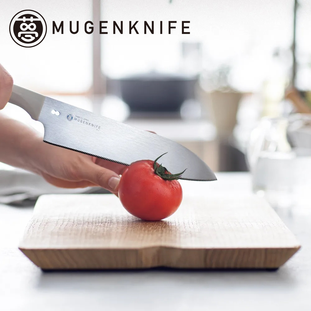【Kyowa Industry Japan】Japan-Made Santoku Knife 17cm &ndash; Gray (Molybdenum-Vanadium Steel / Serrated Edge / Vegetable Knife / Meat Knife / Multi-Purpose Kitchen Knife / MUGEN Series), , large