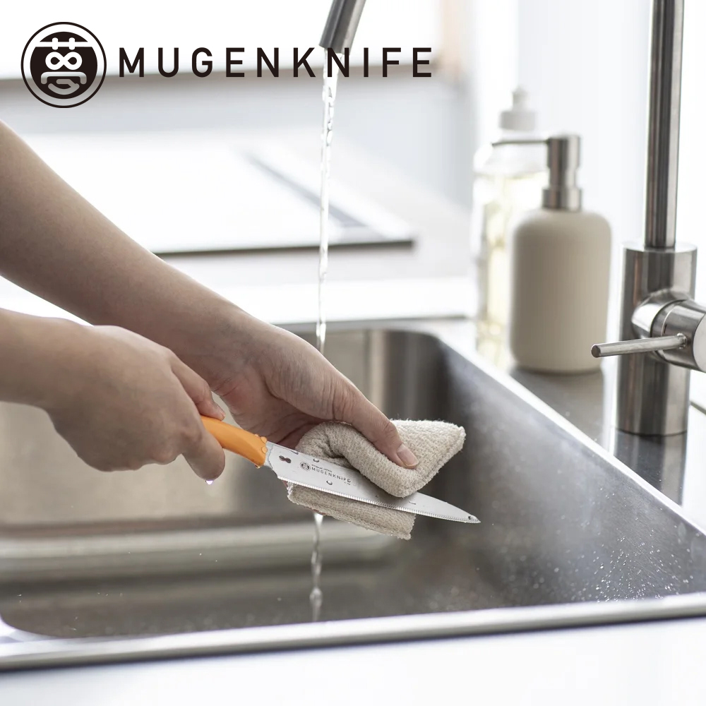 【Kyowa Industry Japan】Japan-Made Santoku Knife 17cm &ndash; Orange (Molybdenum-Vanadium Steel / Serrated Edge / Vegetable Knife / Meat Knife / Multi-Purpose Kitchen Knife / MUGEN Series), , large