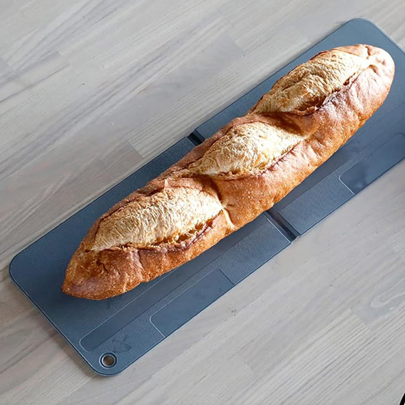 Foldable cutting board that can be hung upright to dry, , large