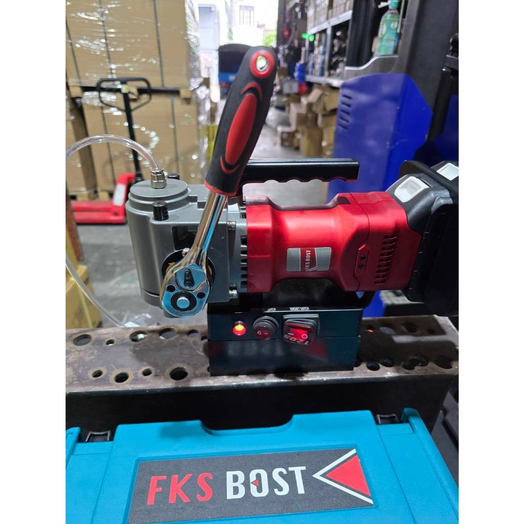 WIN五金 FKS BOST <FKS-1835+4.0電池組> 36V臥式磁性鑽台 磁性鑽孔機 鑽孔機 鋼構鑽台 開孔機 鑽台, , large