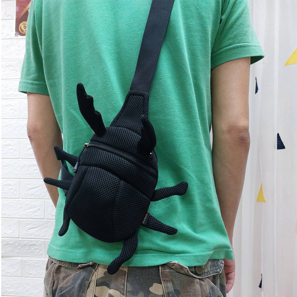 【生活好室】斜背包 手機包 側背包 小甲蟲 甲蟲斜背包 後背包 造型背包 女生背包 肩背包 交換禮物 生日禮物 禮物, , large
