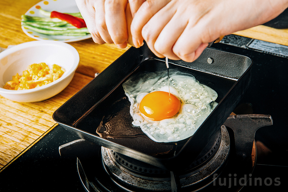【Japan TAKUMI】Takumi Iron Tamagoyaki Pan &ndash; Medium (Made in Japan), , large