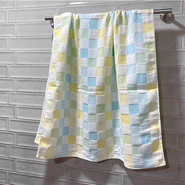 [凱美棉業] 2入組 隨機出色 純棉超柔順 頂級彩格浴巾 70x140cm, , large