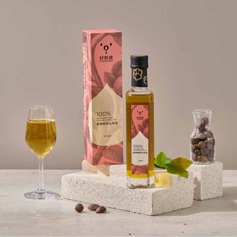 [ZI XIONG BAO CAMELLIA OIL] FRESH SEEDS FRESH SQUEEZED CAMELLIA OIL 245mlx 6 bottles, , large