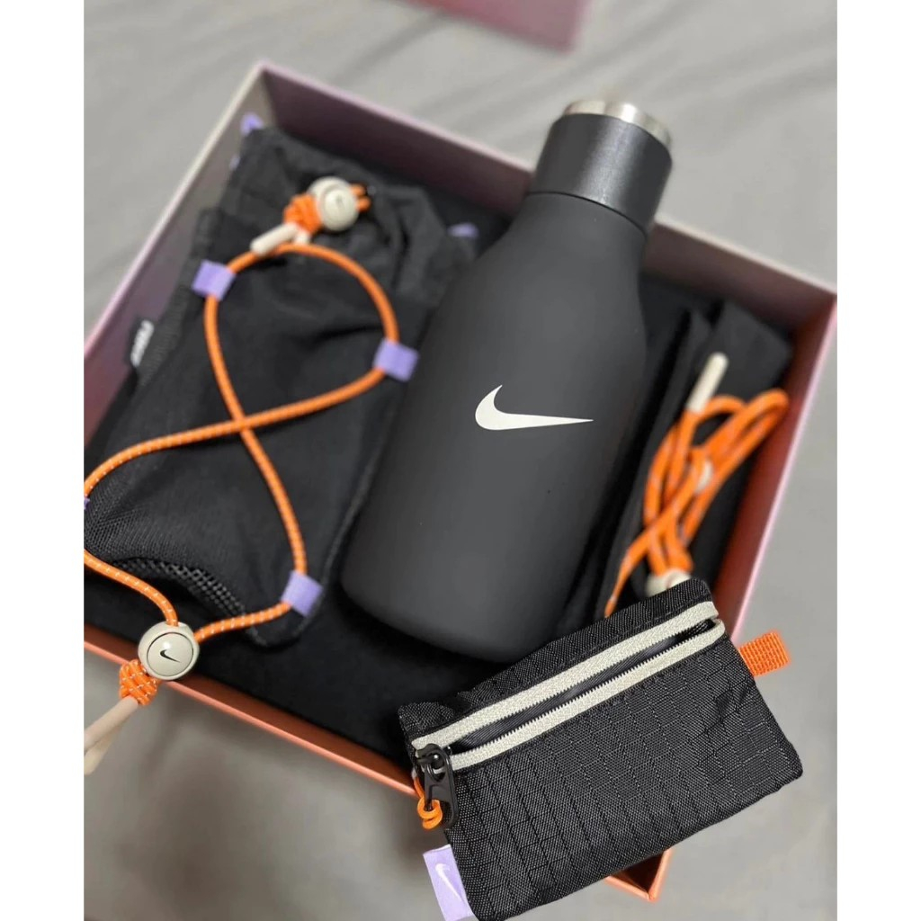 【麗水生活】Nike Stainless Steel Kettle 不鏽鋼水壺 禮盒 黑色 小掛包 PG010-018A, , large