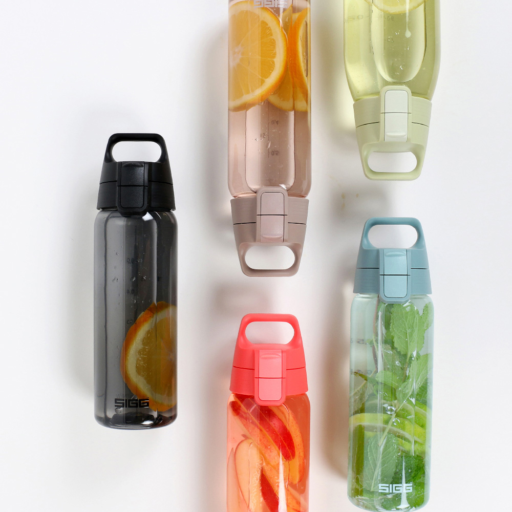[瑞士百年 SIGG] 全彩 Tritan 彈蓋耐衝擊運動水瓶 750ml, , large