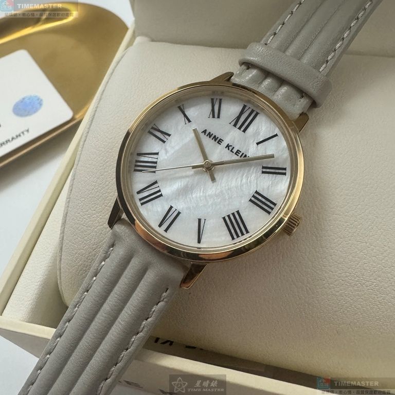 [星晴錶業]ANNE KLEIN手錶,34mm,AN00613貝母錶面金色錶殼淺灰色真皮皮革錶帶款, , large